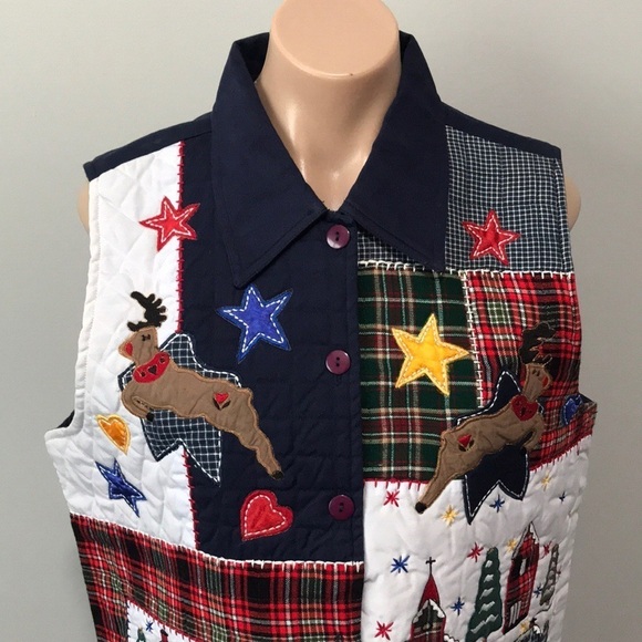 Reversal USA Quilted Christmas Vest Reindeer Plaid Snow Holiday Village Kitsch - Picture 2 of 5